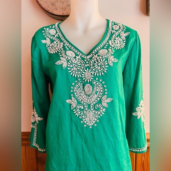 Beaded Chico’s green & white linen/cotton blouse, intricate bead work, beautiful - Picture 2 of 8